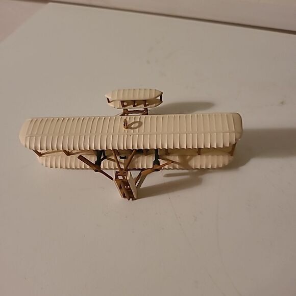 1997 Hallmark Ornament - Picture 3 of 7